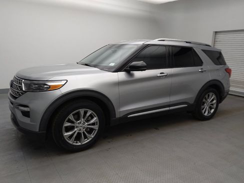 Used 2021 Ford Explorer Limited w/ Equipment Group 301A image 2
