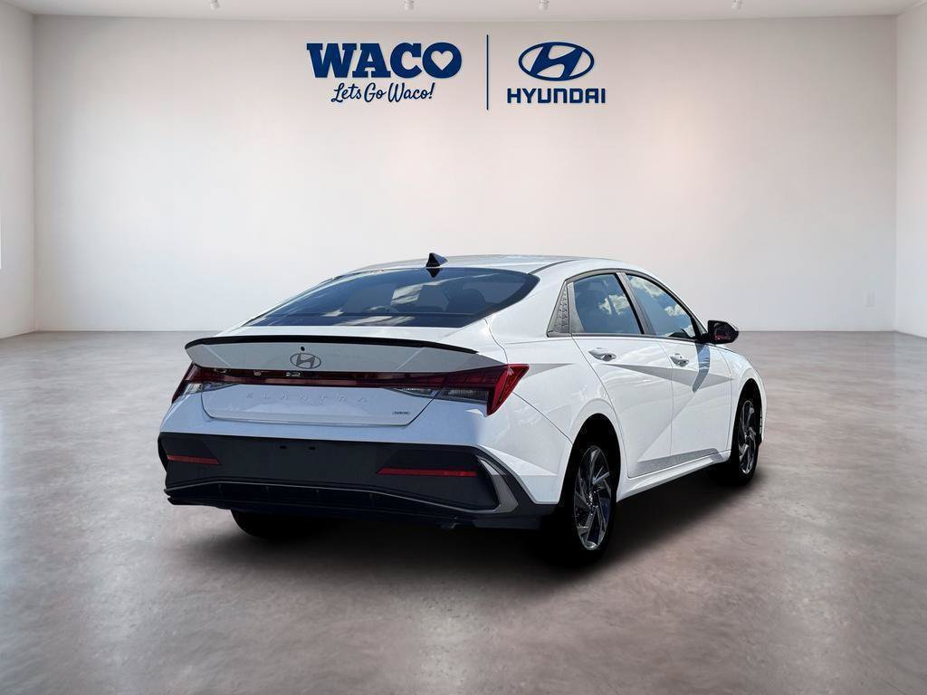 New 2026 Hyundai Elantra SEL FWD image 7