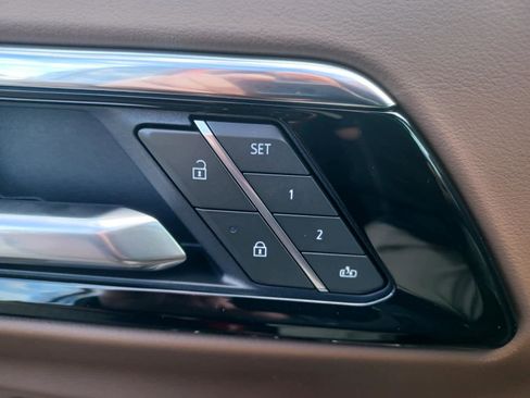 Used 2025 Chevrolet Tahoe High Country image 18