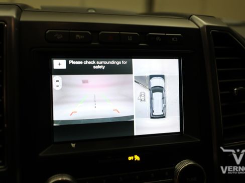 Used 2019 Ford Expedition Platinum image 29