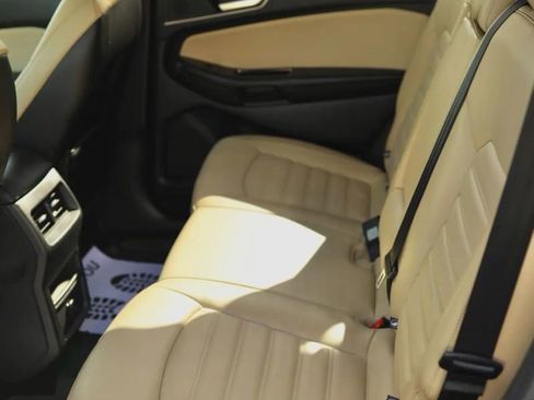 Used 2017 Ford Edge SEL w/ Equipment Group 201A image 35