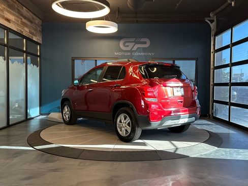 Used 2019 Chevrolet Trax LT w/ LT Convenience Package AWD/4WD image 5