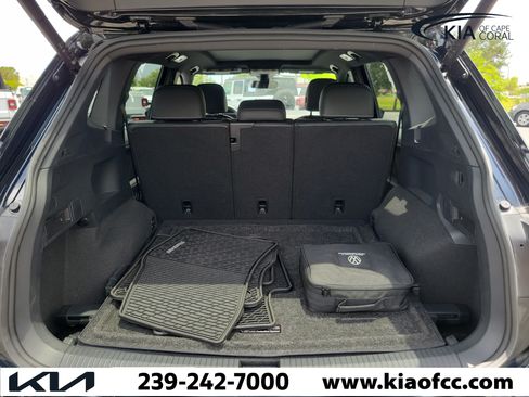 Used 2024 Volkswagen Tiguan SEL R-Line AWD/4WD image 12