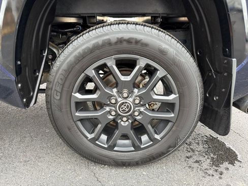 Used 2023 Toyota Tundra Platinum image 36