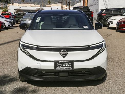 New 2026 Nissan Leaf Platinum+ w/ Illuminated Package image 2