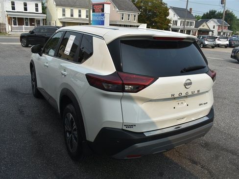 Used 2023 Nissan Rogue SV AWD/4WD image 7