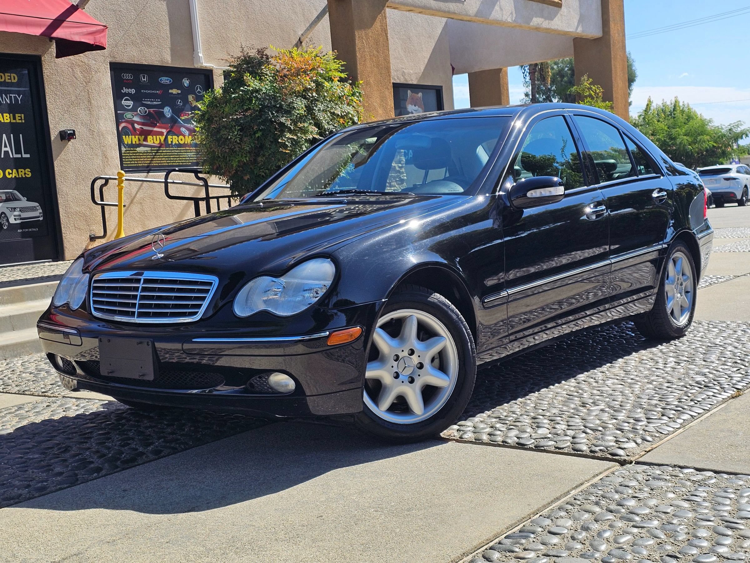 Used 2003 Mercedes-Benz C 320 Sedan image 1