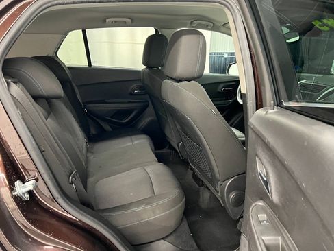 Used 2015 Chevrolet Trax LT FWD image 11