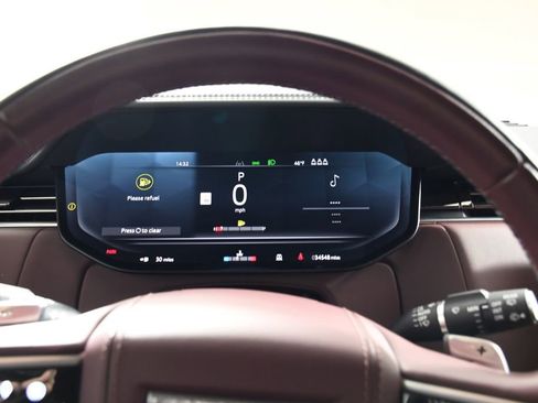 Used 2024 Land Rover Range Rover Autobiography image 30