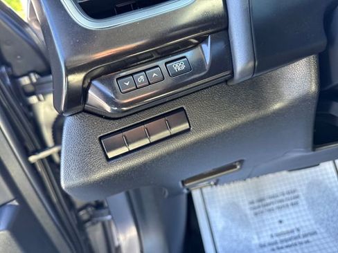 Used 2019 Lexus UX 200 w/ Premium Package FWD image 32