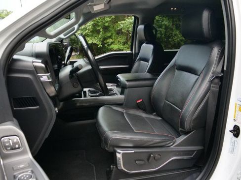 Used 2023 Ford F250 Lariat w/ Tow Technology Package AWD/4WD image 3