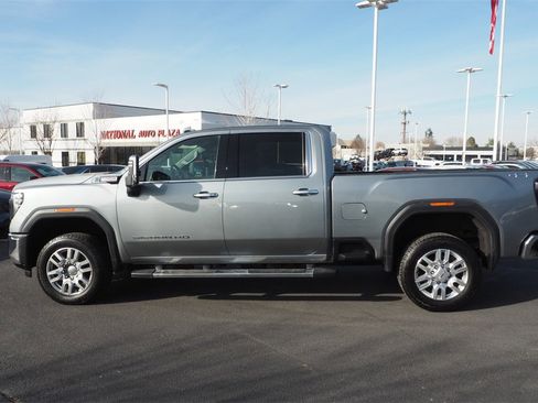 Used 2024 GMC Sierra 2500 SLT w/ SLT Premium Package image 8