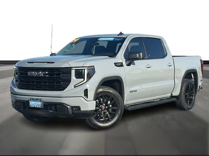 Used 2024 GMC Sierra 1500 Elevation w/ LPO, Elevation Black Package
