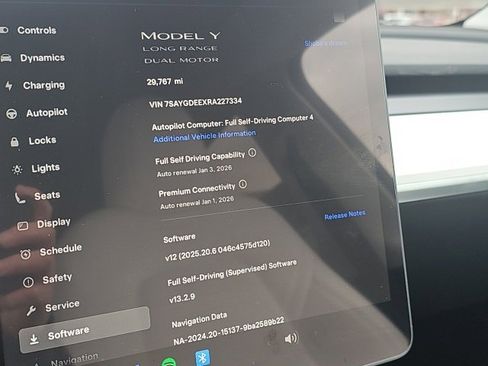 Used 2024 Tesla Model Y Long Range image 17