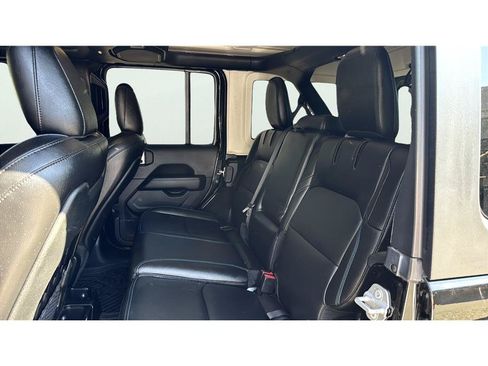 Used 2021 Jeep Wrangler Unlimited Rubicon 4xe w/ Steel Bumper Group AWD/4WD image 13