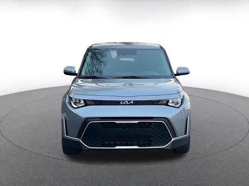 Used 2025 Kia Soul LX w/ LX Technology Package image 4