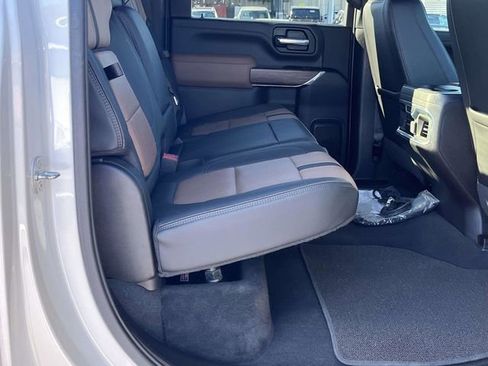 Used 2023 Chevrolet Silverado 2500 High Country image 23