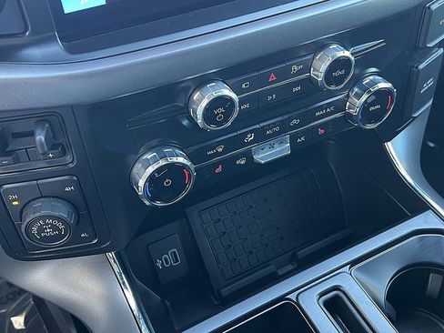 Used 2025 Ford F150 XLT w/ Equipment Group 302A MID image 17