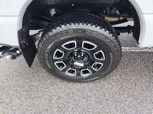 Used 2026 Ford F350 Platinum AWD/4WD image 5