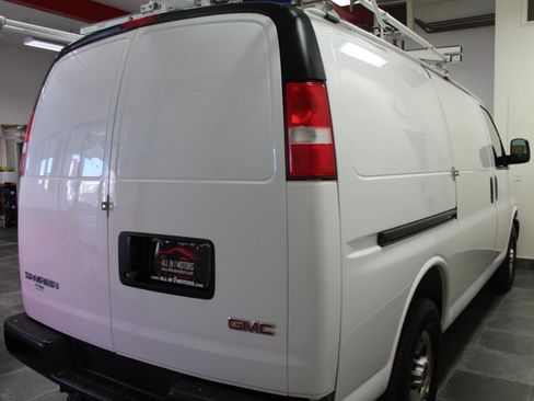 Used 2020 GMC Savana 2500 w/ Enhanced Convenience Package image 7