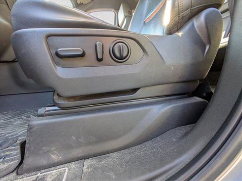 Used 2020 GMC Sierra 1500 AT4 w/ AT4 Premium Package image 16