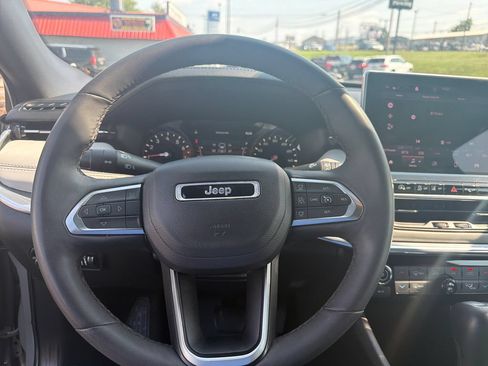 Used 2024 Jeep Compass Limited AWD/4WD image 14