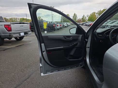 Used 2024 Ford Escape Active AWD/4WD image 19