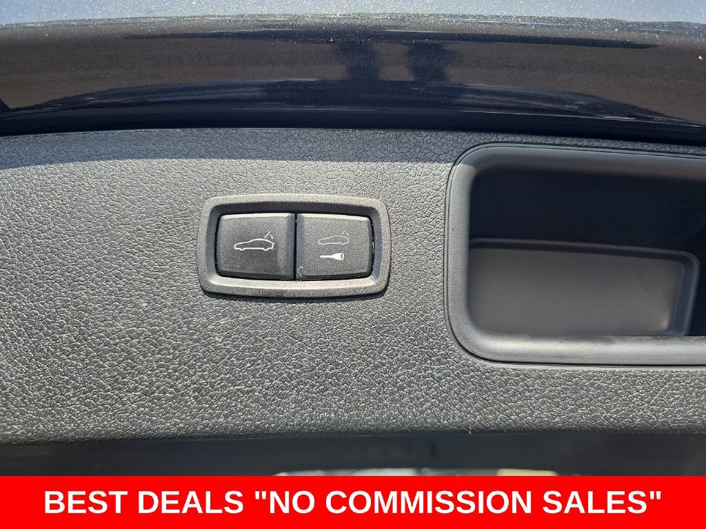 Used 2024 Porsche Macan GTS AWD/4WD image 13