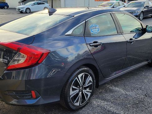 Used 2018 Honda Civic EX-T image 28