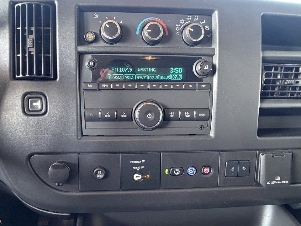 Used 2024 Chevrolet Express 3500 LT w/ LT Preferred Equipment Group RWD image 16