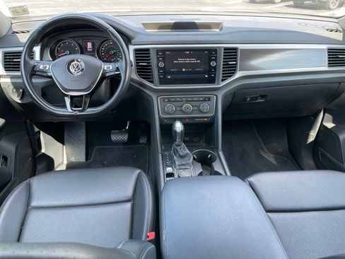 Used 2019 Volkswagen Atlas SE w/ Panoramic Sunroof Package image 12