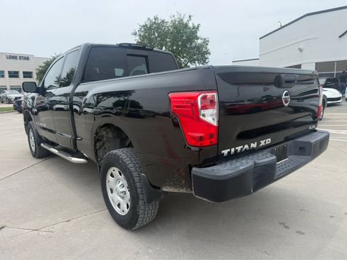 Used 2017 Nissan Titan S AWD/4WD image 3