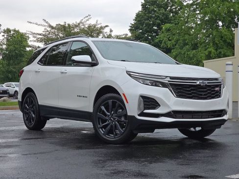 Used 2022 Chevrolet Equinox RS w/ RS Leather Package AWD/4WD image 10
