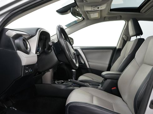 Used 2017 Toyota RAV4 Limited AWD/4WD image 23