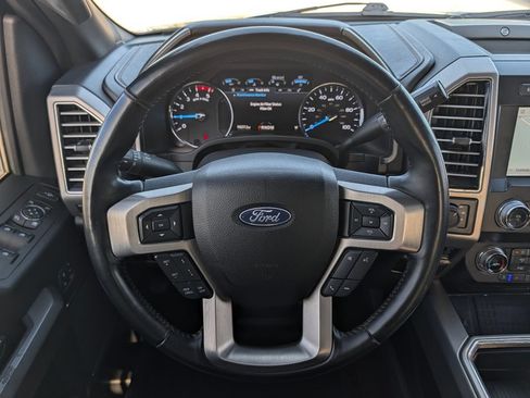 Certified 2020 Ford F250 Platinum w/ FX4 Off-Road Package AWD/4WD image 19