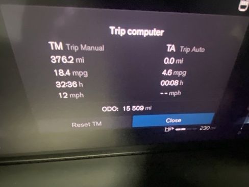 Certified 2025 Volvo XC40 B5 Plus image 17