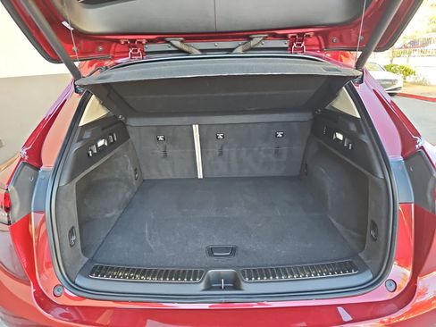 Used 2021 Buick Envision Essence w/ Technology Package I FWD image 23