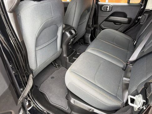 Used 2025 Jeep Wrangler Unlimited Sahara w/ Safety Group image 29