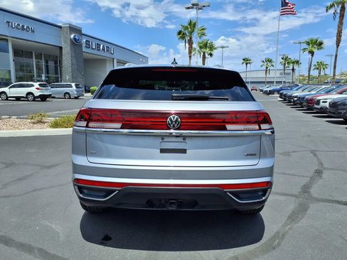 Used 2024 Volkswagen Atlas Cross Sport SE AWD/4WD image 11