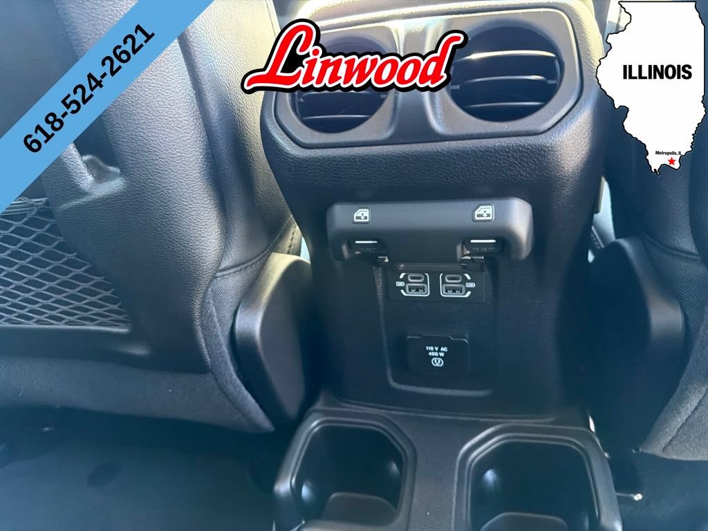 Used 2025 Jeep Gladiator Sport AWD/4WD image 14