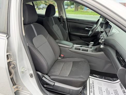 Used 2021 Nissan Sentra SV FWD image 17