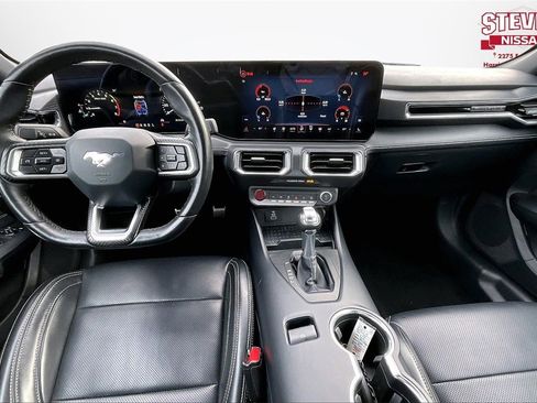 Used 2024 Ford Mustang Premium image 7