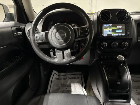 Used 2015 Jeep Patriot High Altitude image 18