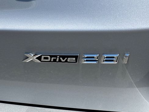 Used 2026 BMW X1 xDrive28i w/ Technology Package AWD/4WD image 21
