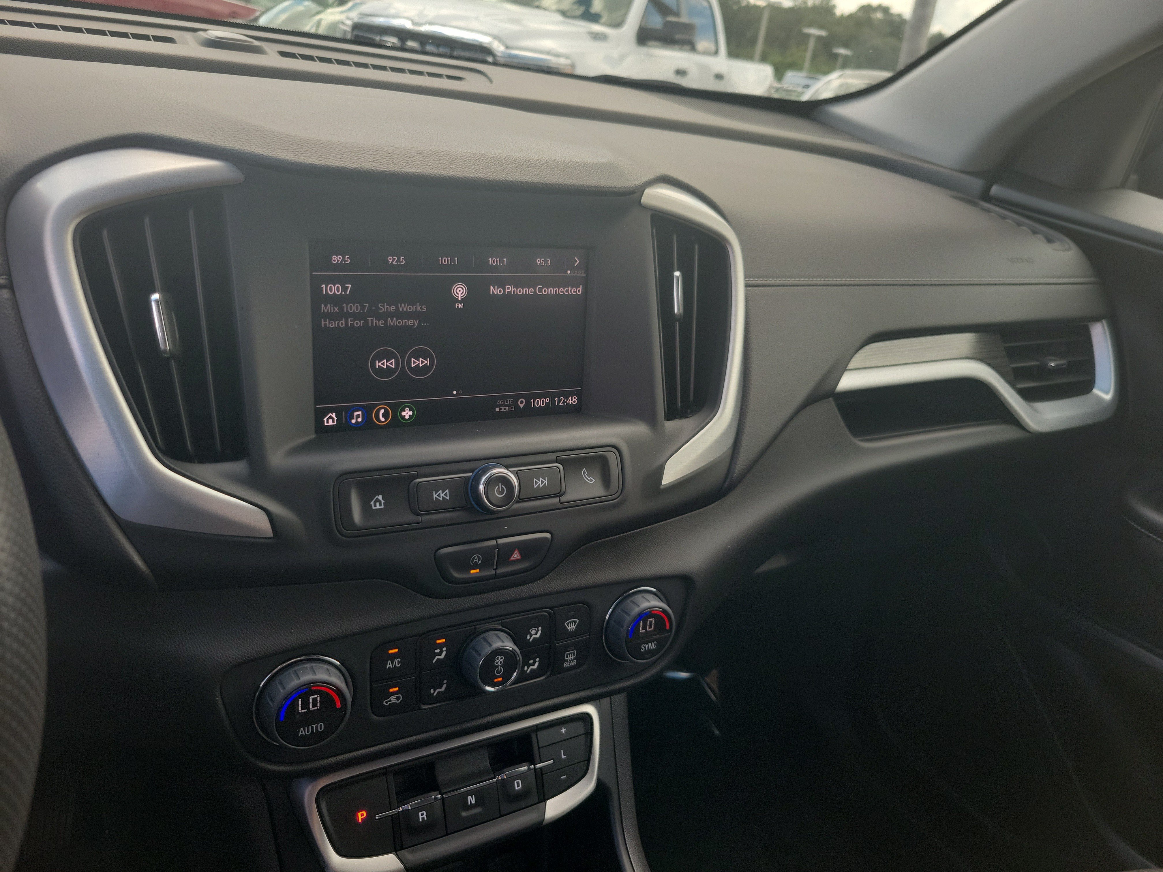Used 2023 GMC Terrain SLE w/ Driver Convenience Package FWD image 18