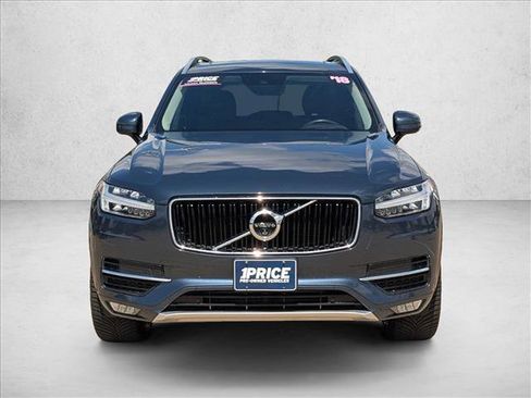 Used 2018 Volvo XC90 T6 Momentum w/ Convenience Package image 2