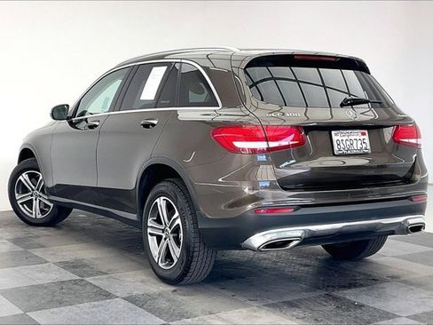 Used 2018 Mercedes-Benz GLC 300 4MATIC image 10