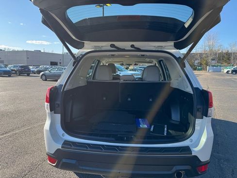 Used 2024 Subaru Forester Limited AWD/4WD image 8