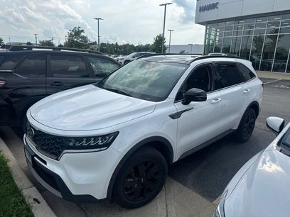 Used 2021 Kia Sorento S w/ Panoramic Sunroof Package