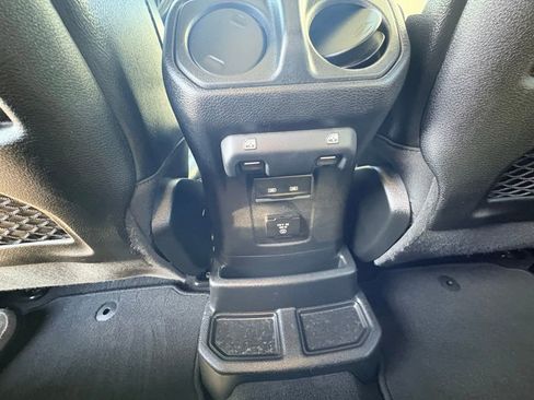 Used 2022 Jeep Wrangler Unlimited Rubicon 4xe image 15